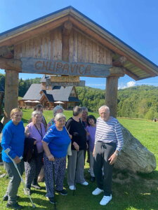 Dnešný výlet na Chlipavice a výborný obed Salaš Zbojská - Zbojnícky dvor Ďakujeme #hronov za ďalší pekný deň!